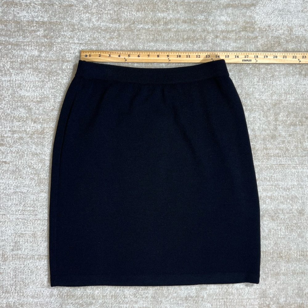 St. John Basic Compact Knit Skirt - image 4